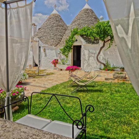 אלברובלו Masseria Rosa Trulli Relais מראה חיצוני תמונה